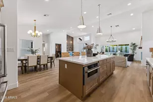5636 E Paradise Ln, Scottsdale, AZ 85254 - Photo 19