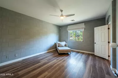 1527 E Gary Way, Phoenix, AZ 85042 - Photo 15