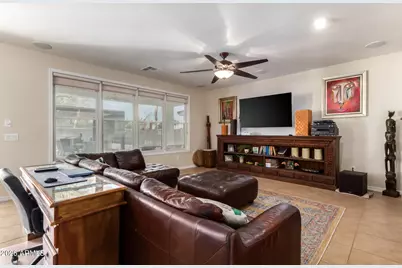 2075 E Honeysuckle Place, Chandler, AZ 85286 - Photo 7