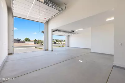 7379 W Lisbon Lane, Peoria, AZ 85381 - Photo 5