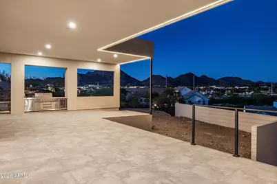 6037 N 21st Place, Phoenix, AZ 85016 - Photo 3