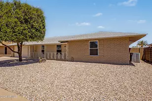 10502 W Edgewood Dr, Sun City, AZ 85351 - Photo 3
