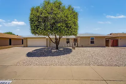 10502 W Edgewood Drive, Sun City, AZ 85351 - Photo 1