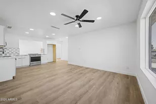 6220 S 46th Pl, Phoenix, AZ 85042 - Photo 7