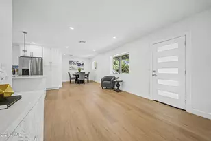 928 E Georgia Ave, Phoenix, AZ 85014 - Photo 11