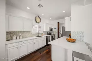 19606 N 23rd Way, Phoenix, AZ 85024 - Photo 9