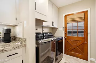 864 W Tulsa St, Chandler, AZ 85225 - Photo 23