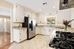 864 W Tulsa St, Chandler, AZ 85225 - Photo 19