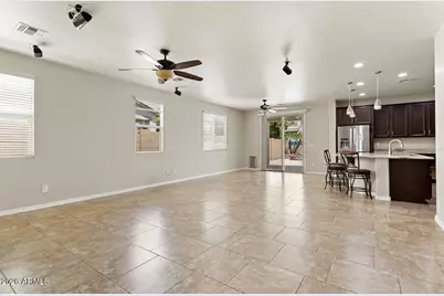 15586 W Jenan Drive, Surprise, AZ 85379 - Photo 9