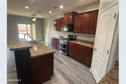 24492 W Mobile Lane, Buckeye, AZ 85326 - Photo 9