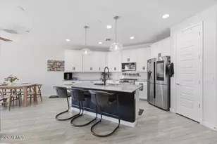 18879 W Cholla St, Surprise, AZ 85388 - Photo 21