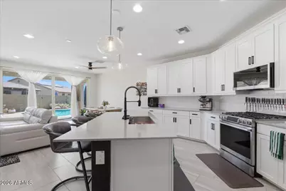 18879 W Cholla Street, Surprise, AZ 85388 - Photo 23
