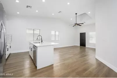 274 N Delaware Street #B, Chandler, AZ 85225 - Photo 19