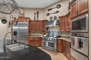 6427 S Magic Ct, Gilbert, AZ 85298 - Photo 11