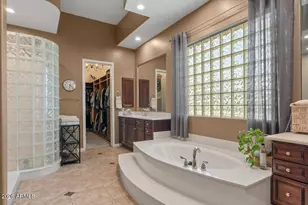 6427 S Magic Ct, Gilbert, AZ 85298 - Photo 13