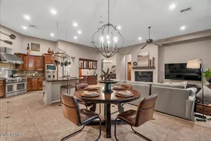 6427 S Magic Ct, Gilbert, AZ 85298 - Photo 9