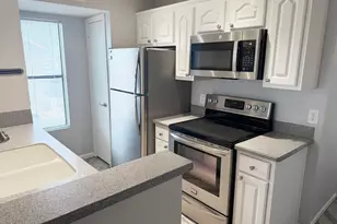19820 N 13th Ave, Phoenix, AZ 85027 - Photo 9