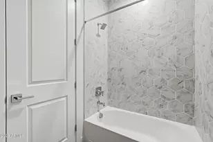 2121 W Sonoran Desert Dr, Phoenix, AZ 85085 - Photo 33