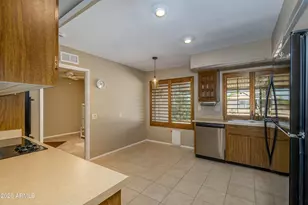 9408 W Cedar Hill Cir, Sun City, AZ 85351 - Photo 17
