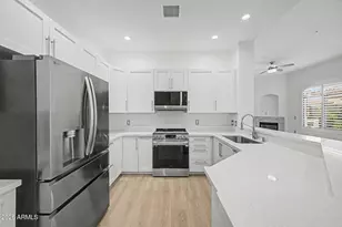 11640 N Tatum Blvd, Phoenix, AZ 85028 - Photo 9