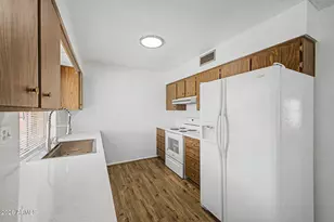 14432 N Lakeforest Dr, Sun City, AZ 85351 - Photo 13