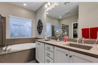10819 W Swayback Pass, Peoria, AZ 85383 - Photo 17