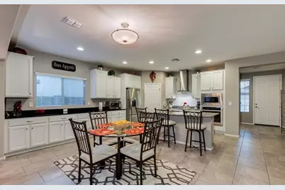 10819 W Swayback Pass, Peoria, AZ 85383 - Photo 13
