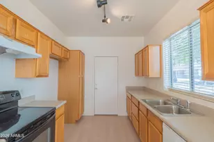 3917 W Park St, Phoenix, AZ 85041 - Photo 11