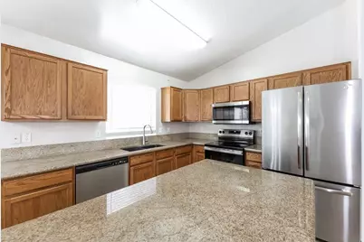 19246 N 31st Street, Phoenix, AZ 85050 - Photo 7