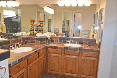 12415 W Running Deer Trail, Peoria, AZ 85383 - Photo 11