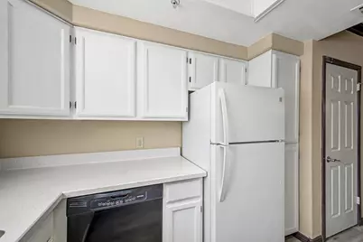 750 E Northern Avenue #Unit 1048, Phoenix, AZ 85020 - Photo 11
