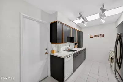 13082 N 100th Drive N, Sun City, AZ 85351 - Photo 3