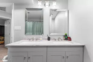 427 E Ironwood Dr, Phoenix, AZ 85020 - Photo 23