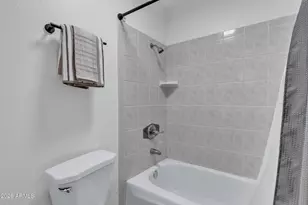 5525 E Thomas Rd, Phoenix, AZ 85018 - Photo 15