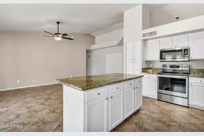1113 E Betsy Lane, Gilbert, AZ 85296 - Photo 13