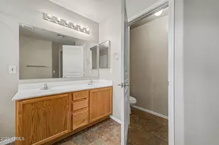 691 E Eagle Ln, Gilbert, AZ 85296 - Photo 17