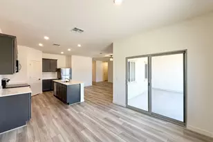 634 W Red Hawk Ct, Casa Grande, AZ 85122 - Photo 5