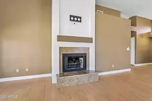 10177 S Hacienda Dr, Goodyear, AZ 85338 - Photo 9