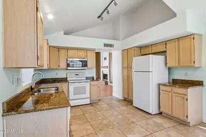 10177 S Hacienda Drive, Goodyear, AZ 85338 - Photo 17