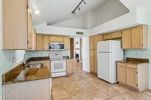 10177 S Hacienda Dr, Goodyear, AZ 85338 - Photo 17