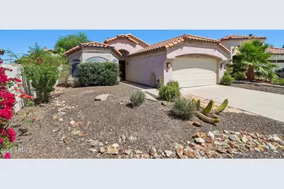 10177 S Hacienda Drive, Goodyear, AZ 85338 - Photo 5