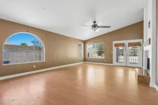 10177 S Hacienda Dr, Goodyear, AZ 85338 - Photo 11