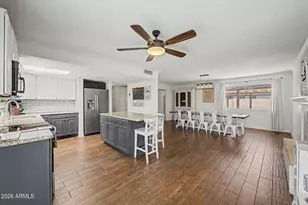 3632 E Sunnyside Dr, Phoenix, AZ 85028 - Photo 3