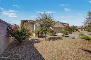 6952 W Golden Ln, Peoria, AZ 85345 - Photo 3