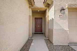 6952 W Golden Ln, Peoria, AZ 85345 - Photo 15