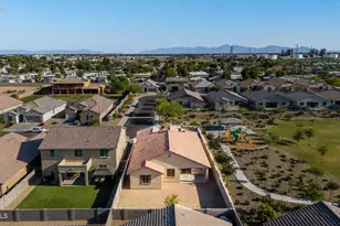 6952 W Golden Ln, Peoria, AZ 85345 - Photo 49