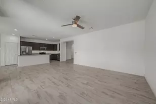 6952 W Golden Ln, Peoria, AZ 85345 - Photo 11