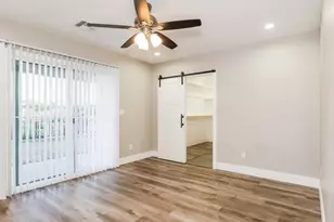 2321 W Mobile Ln, Phoenix, AZ 85041 - Photo 7