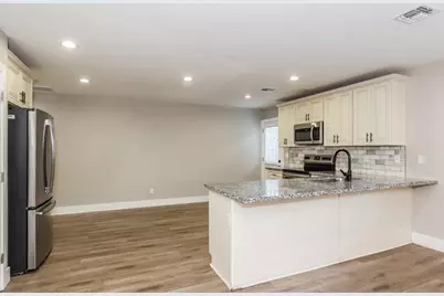 2321 W Mobile Lane, Phoenix, AZ 85041 - Photo 5