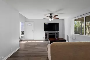 15813 N 38th Dr, Phoenix, AZ 85053 - Photo 9